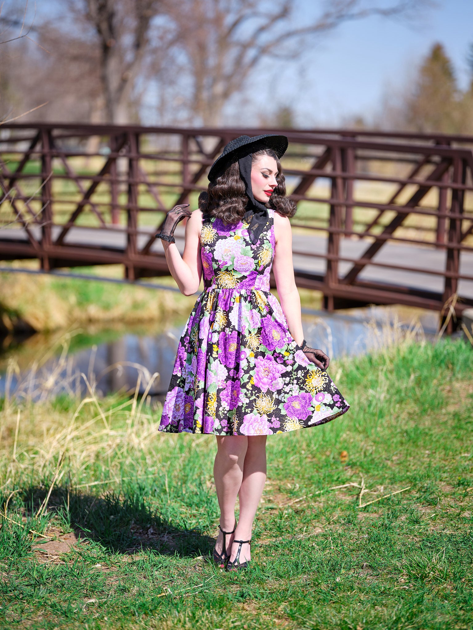 4859 Purple Metallic Floral Vintage Dress  1950s Style Vintage Clothing –  Retrolicious