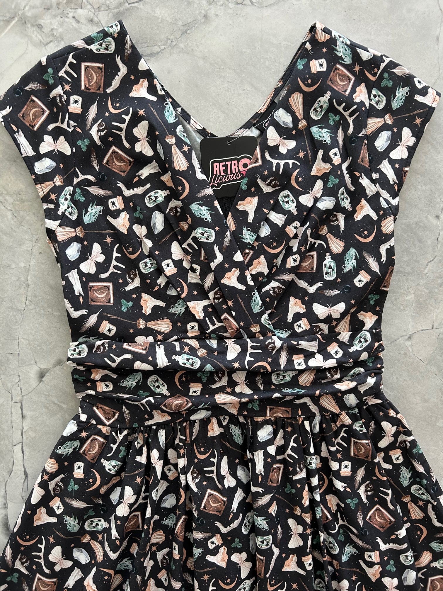 Vintage Floral Greta hot Dress - Retrolicious