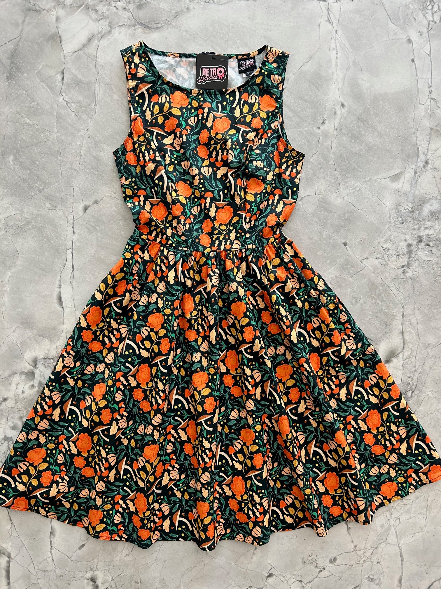 5184 Flora Vintage Dress – Retrolicious