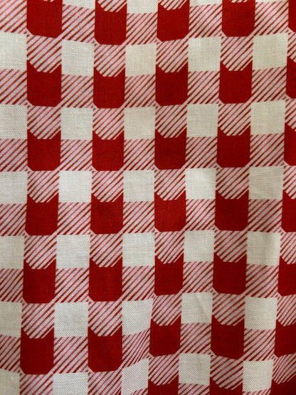 close up of the red check showing the hiddne cats