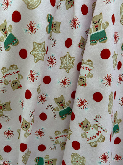 close up of the gingerbread kittes print 